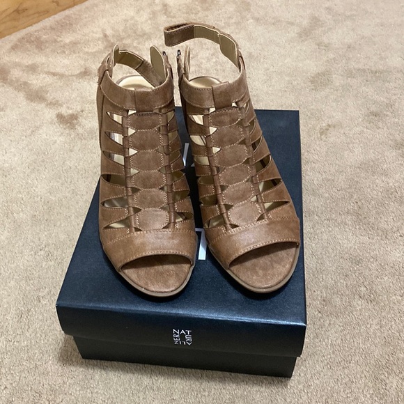 Naturalizer Tan Cage Ankle Booties - Picture 1 of 10